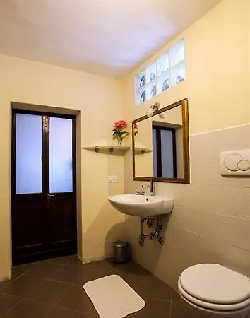 Bed & Breakfast La Corte Di Alzo