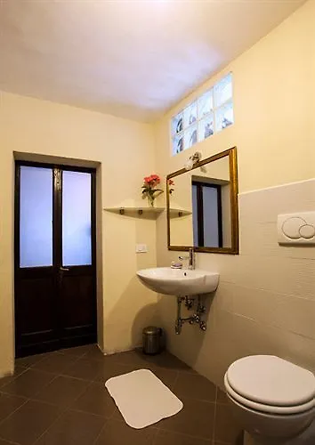 Bed & Breakfast La Corte Di Alzo